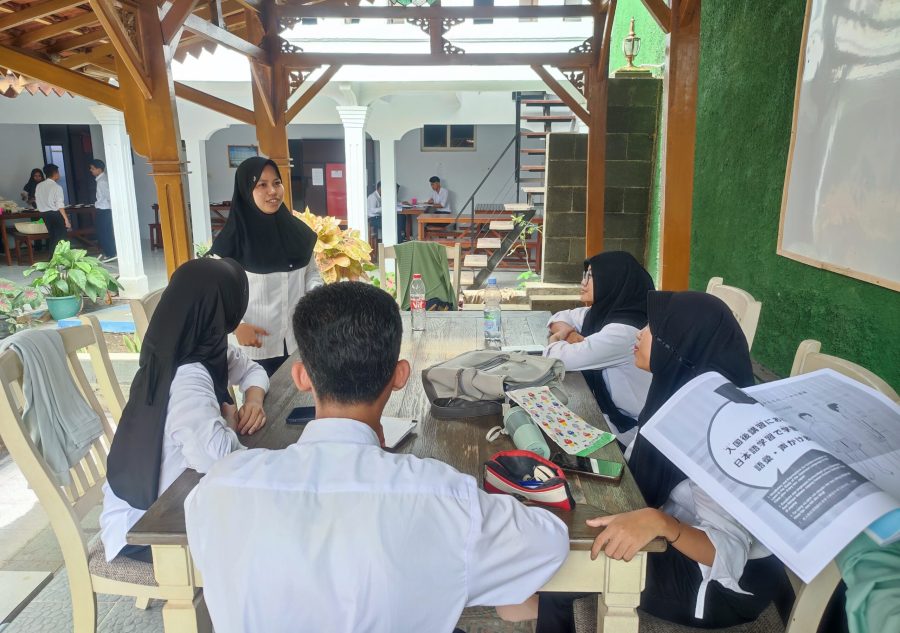 Kegiatan Belajar Outdoor