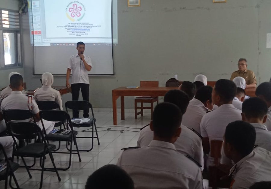Sosialisasi di SMK